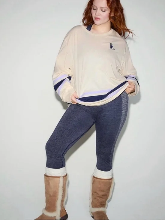 VS PINK Campus Tee Extra Small Oversized Victoria’s Secret Cream Dog Logo MWT - Picture 11 of 16